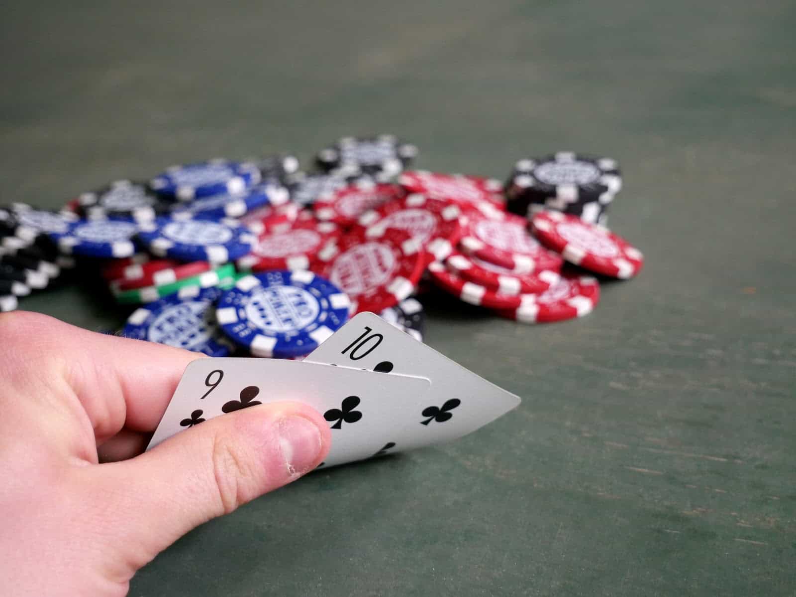 Phuong phap di bai trong tua game tien len de gianh chien thang truoc doi thu?
