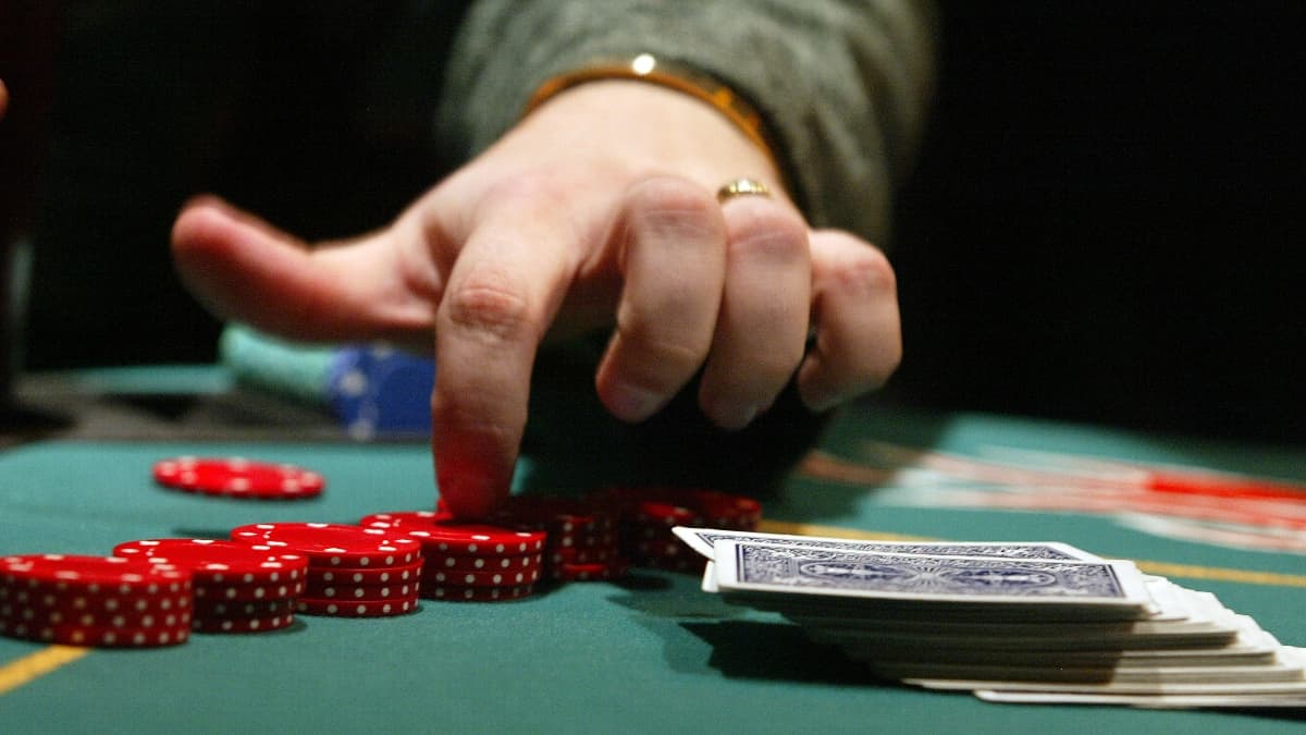 Nhung tinh huong pho bien va day phuc tap o trong game bai Poker