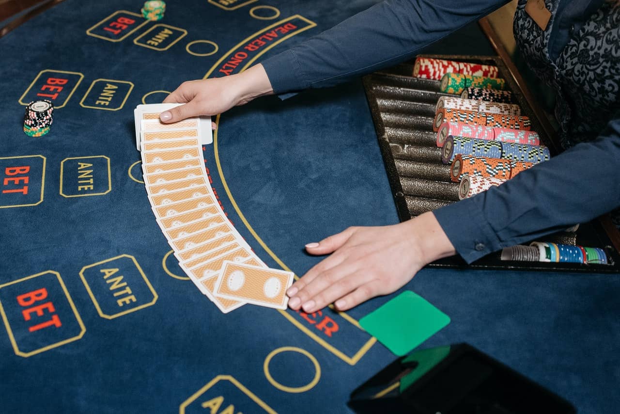 Bí quyết chơi Baccarat hiệu quả được cao thủ khuyến khích áp dụng Bi quyet choi Baccarat hieu qua duoc cao thu khuyen khich ap dung