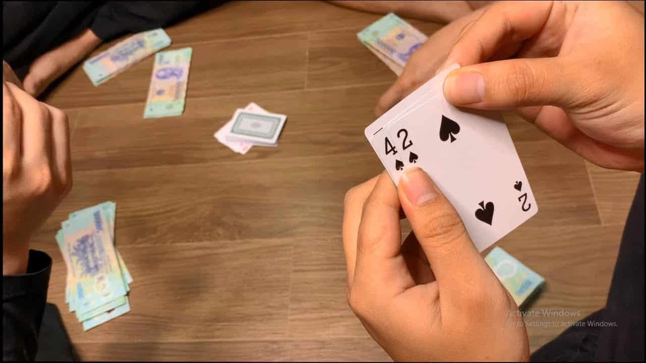 Nhung uu va nhuoc diem noi bat cua bai cao rua online la gi?