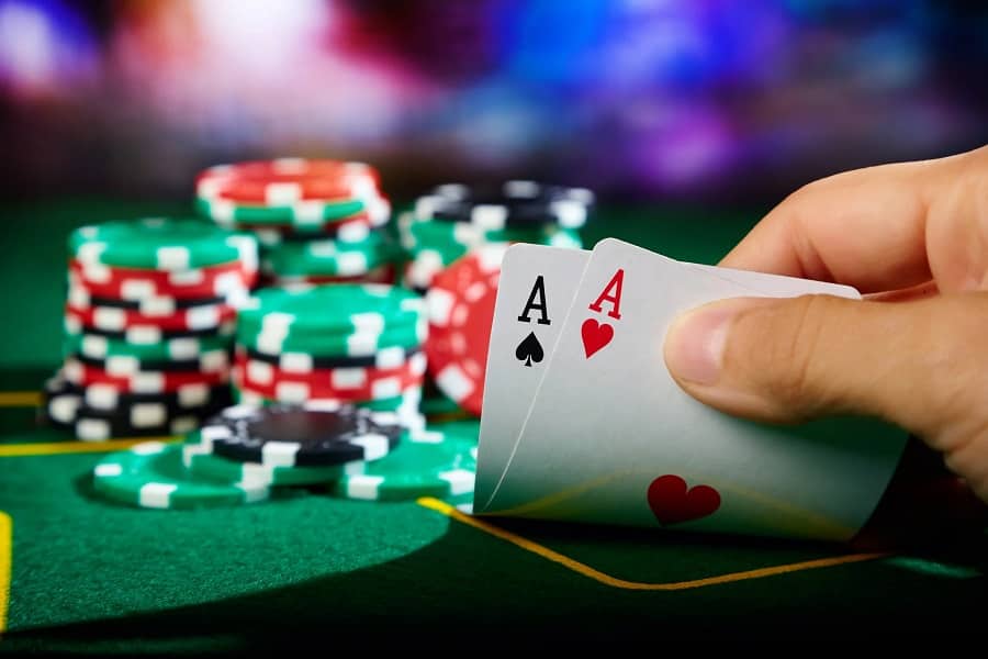 dieu ma nguoi choi can can trong de khong thua qua nang trong poker
