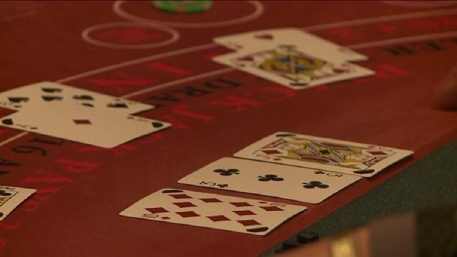 Bỏ túi 3 bí kíp đánh bài Blackjack hiệu quả để cải thiện lợi thế thắng nhà cái bo tui 3 bi kip danh bai blackjack hieu qua de cai thien loi the thang nha cai