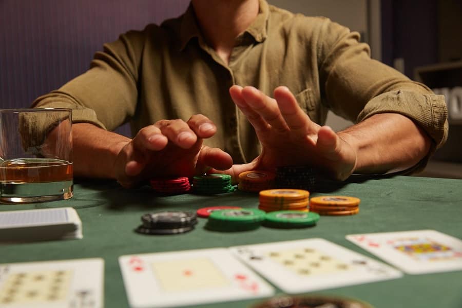 Lựa chọn hand khởi đầu trong Poker như thế nào mới chuẩn? lua chon hand khoi dau trong poker nhu the nao moi chuan?
